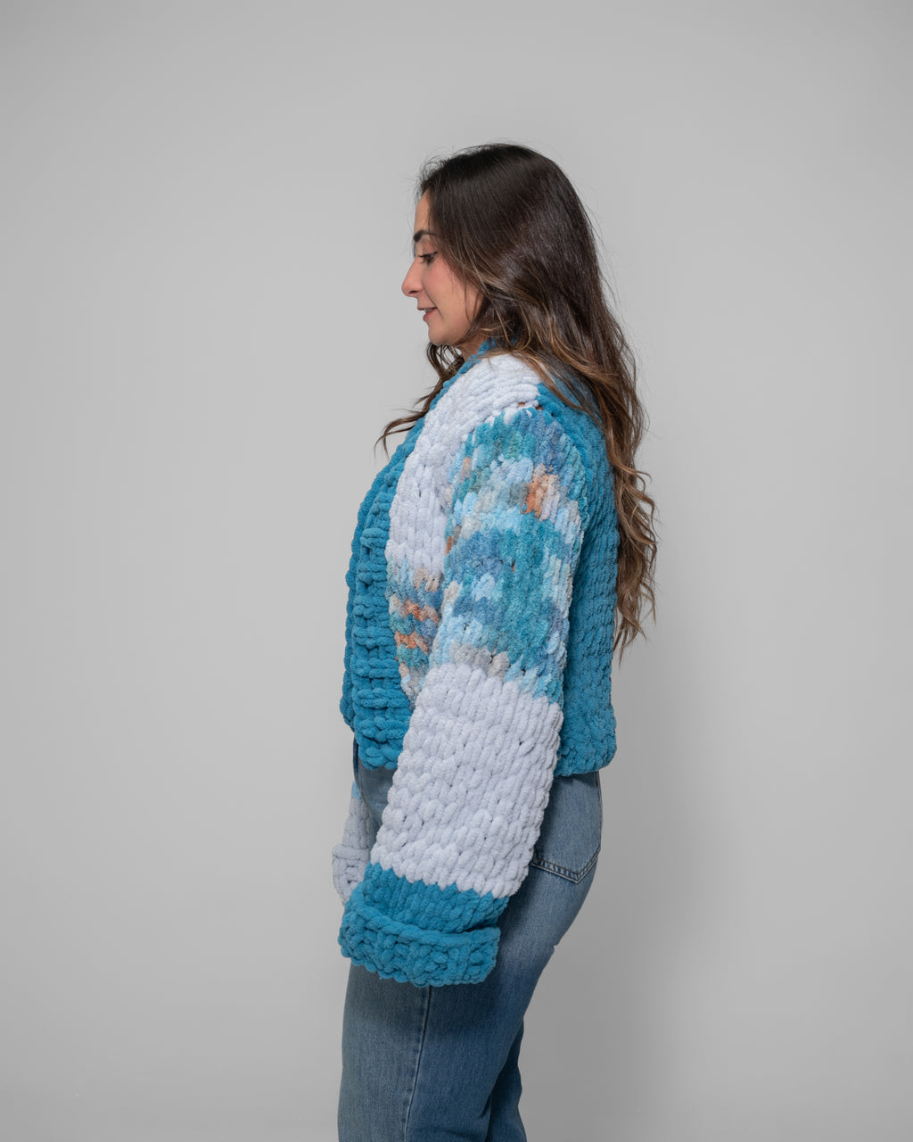 Mix of blue shades short cardigan